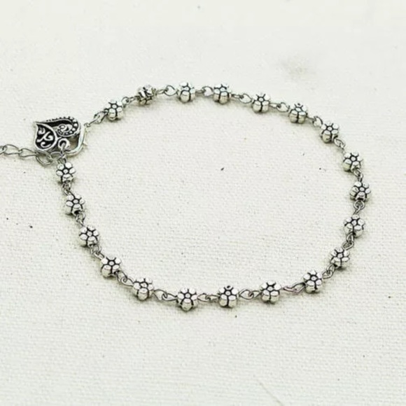 Daisy Flower Anklet - Picture 6 of 8
